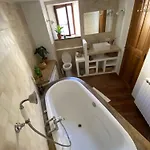 Bed & Breakfast Les 3 Contes *