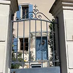 Bed & Breakfast Les 3 Contes