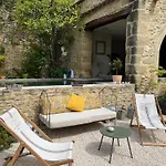 Bed & Breakfast Les 3 Contes