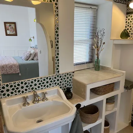 Les 3 Contes Nocleg ze śniadaniem