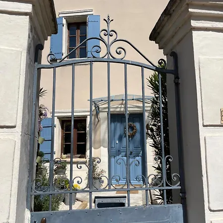 Nocleg ze śniadaniem Les 3 Contes