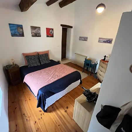 Panzió Les 3 Contes 3*